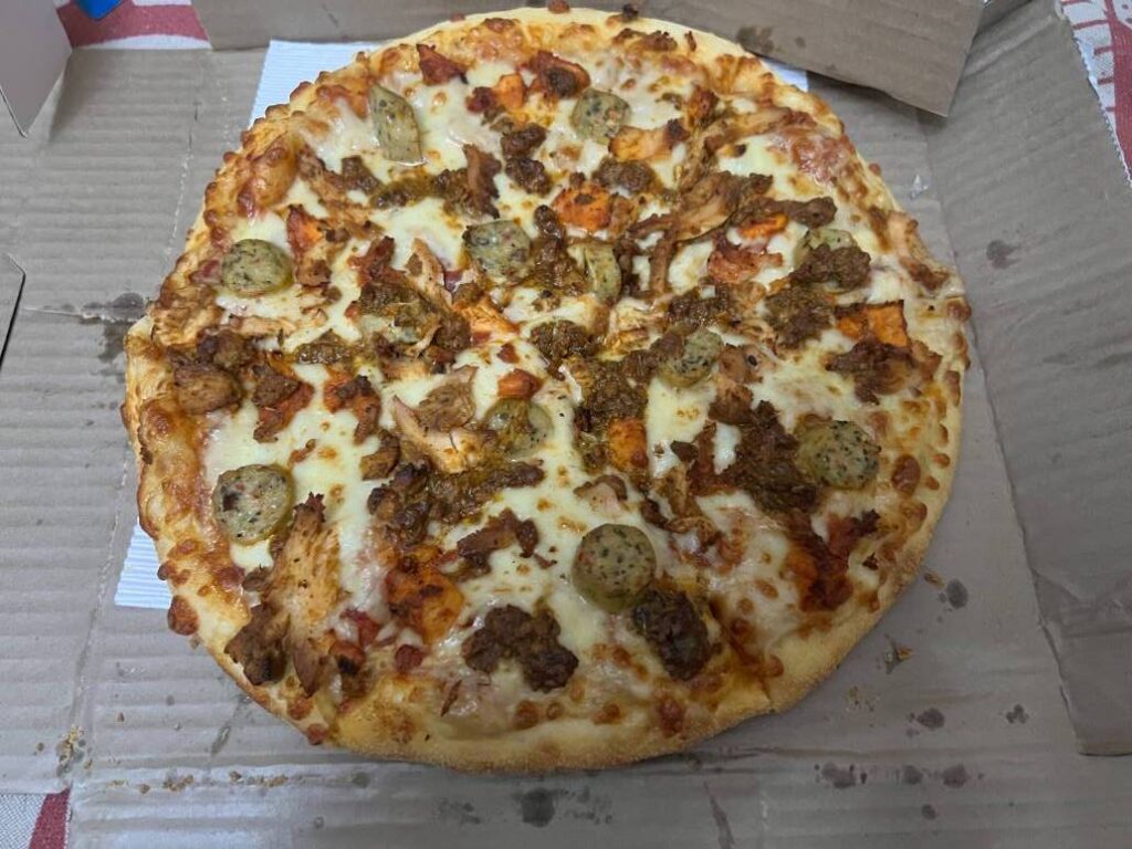 Medium Pizza Hut Pizza